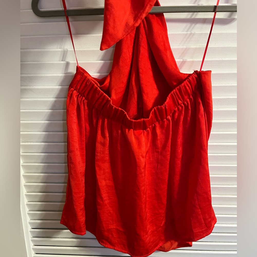 Red Top - Picture 5 of 7
